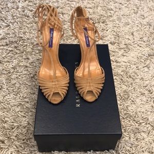 Ralph Lauren Pump